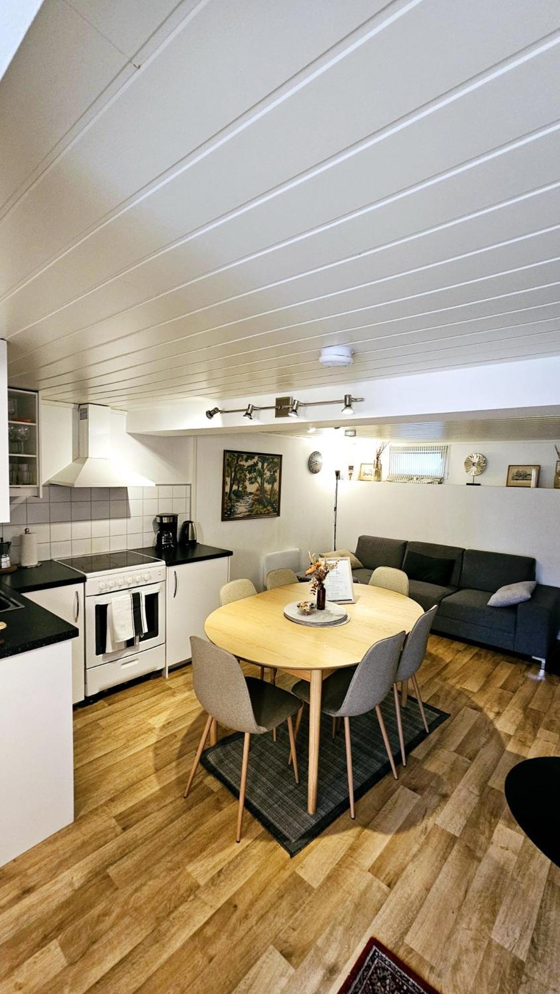 Central And Large Cosey Apartment Stavanger Exterior foto